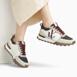 Baskets monogramme Adèle gris et bordeaux à semelle running