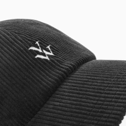 Casquette Jess noire en velours côtelé