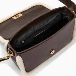 Sac bandoulière Bertina marron à rabat et faux shearling