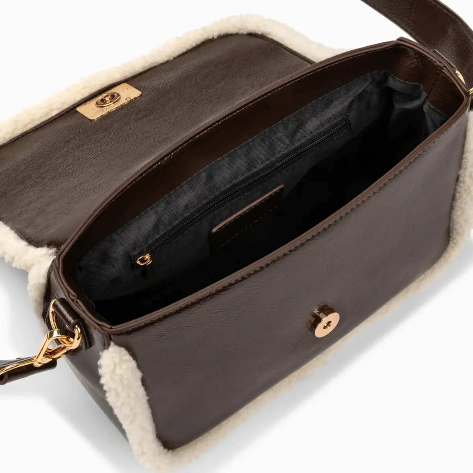 Sac bandoulière Bertina marron à rabat et faux shearling