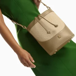 Sac seau Maryline taupe en raphia tressé