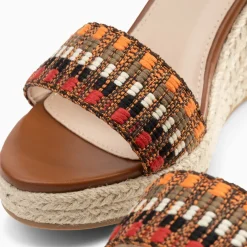 Sandales compensées Honorine camel en tissu jacquard